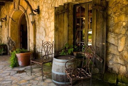 Excursión con cata de vino Brunello di Montalcino para grupos reducidos des...