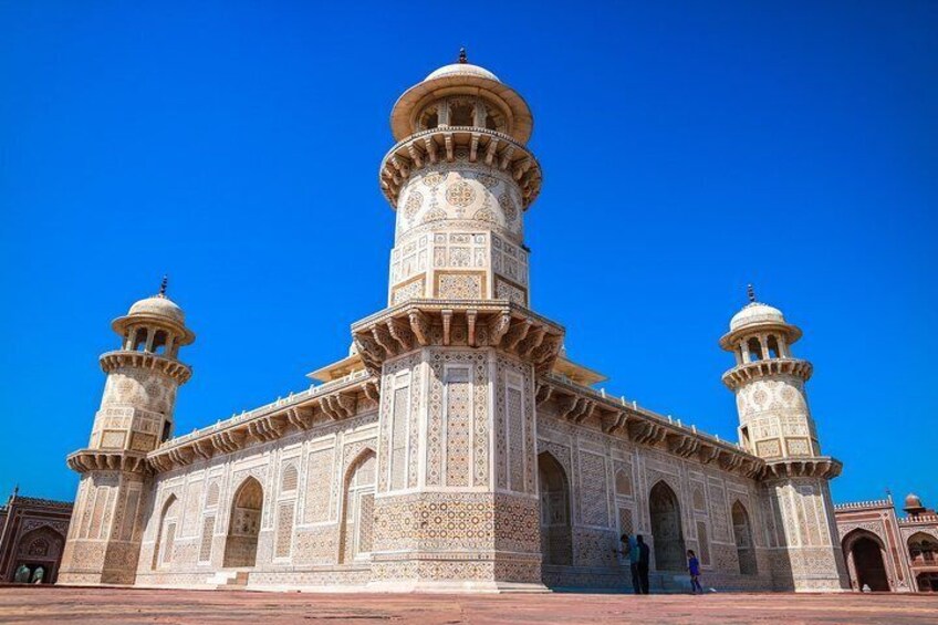 Itmad-Ud-Daulah (Baby Taj)