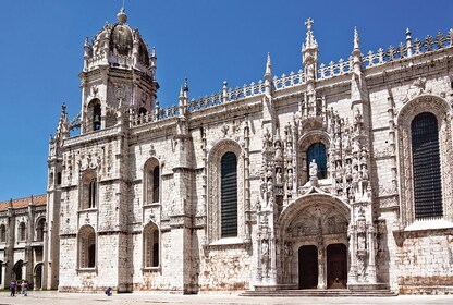 Lisbon City Tour - National Ajuda Palace Entrance or Royal Treasure Museum