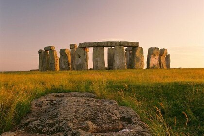 Southampton: Post-Cruise Tour to London via Salisbury, Stonehenge and Winds...