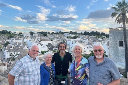 Highlights of Puglia: Bari, Alberobello and the charming villages