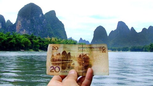 Li River Cruise + Yangshuo One Day Tour with Lunch
