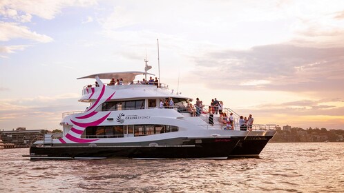 Sydney Harbour Dinner Cruise