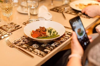 Irish Craic & Cuisine: Cooking Class & Dinner in Central Dublin