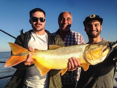 Día de pesca en Río de la Plata