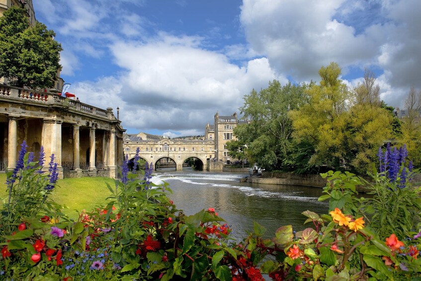 Windsor Castle, Stonehenge & Bath Full-Day Tour