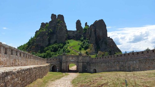 From Sofia: Day Trip to Belogradchik Rocks and Fortress