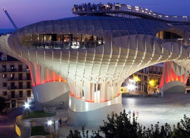 Sevilla: Sunset Roof Top Walking Tour