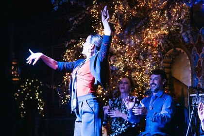Madrid: Live Flamenco Show med mad og drikkevarer
