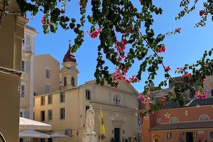 Corfu Old Town Guide Tour with Dog or City with 4 paws