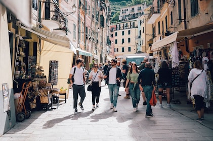 Cinque Terre dengan Kereta Api dari La Spezia
