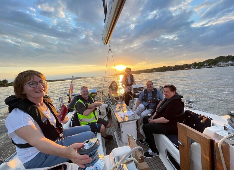 Picture 9 for Activity Sailing trip ''the Elbe by night", Hamburg/Elbe