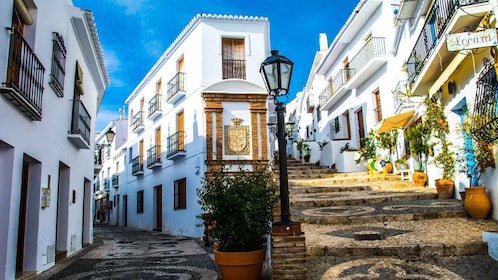 Malaga: Frigiliana & Nerja-tur med smagsprøver på lokale produkter