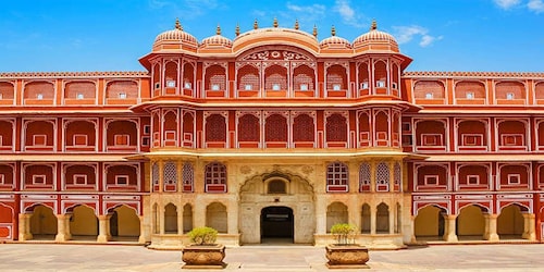 From Delhi: 2-Day Jaipur Private Guided Tour