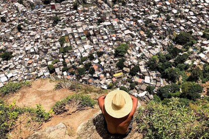 Rio: Favela-vaellus (jaettu ryhmä): Two Brothers Hill & Vidigal Favela Hike...
