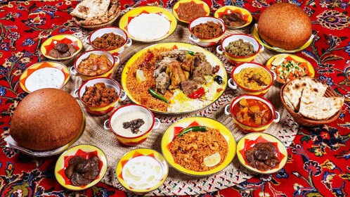 Riyadh: Tour guidato del cibo locale in auto