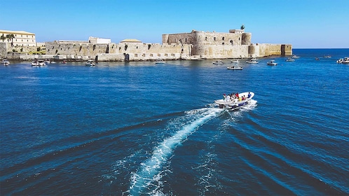 Siracusa: excursión privada en barco a Ortigia con Prosecco