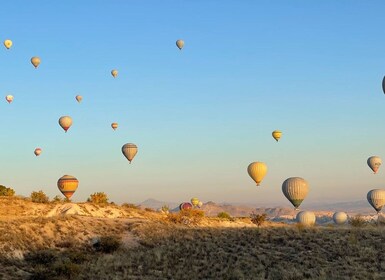 Cappadocia: Volo in mongolfiera all'alba nella Valle del Gatto