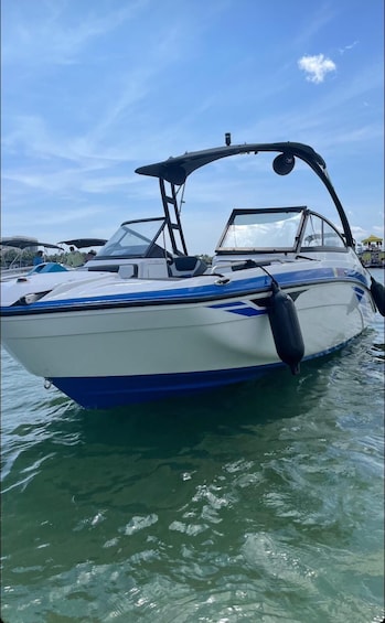 Private Tailored Sightseeing Miami Boat Tour & Fun Your Way