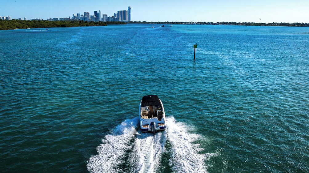 Private Tailored Sightseeing Miami Boat Tour & Fun Your Way