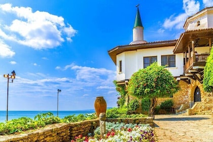 Full-Day Private Tour Aladzha, Balchik, Cape Kaliakra, and Varna