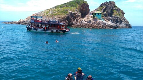 Nha Trang Diving at Mun Island Full Day Tour