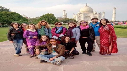Tour Privado del Triángulo de Oro con Haridwar y Rishikesh