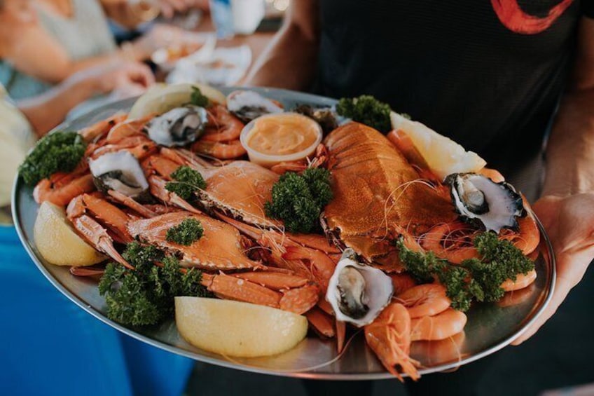 The Freshest seafood on the Sunshine Coast straigh from the Trawlers to your table 