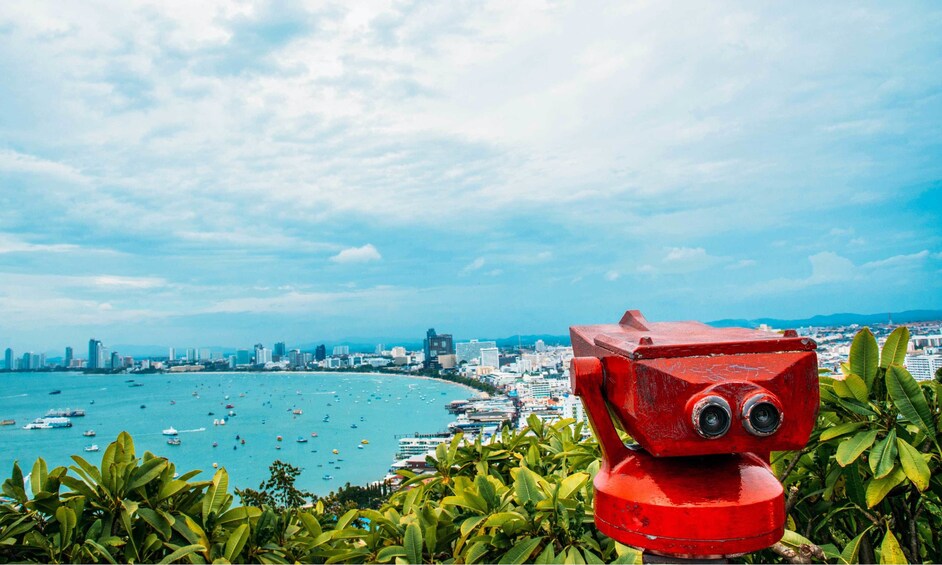 Pattaya Beach & Coral Island (Koh Larn) Small Group Tour