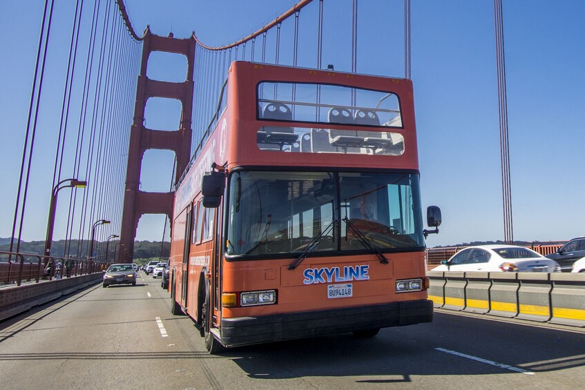 Skyline Sightseeing on the Golden Gate bridge
